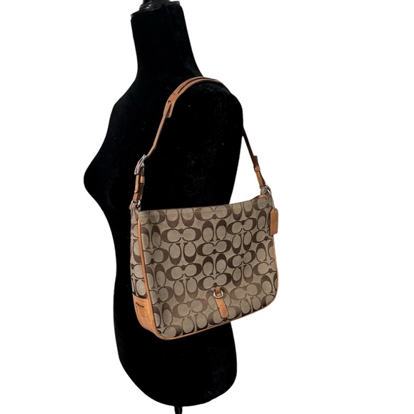 Coach Hampton signature leather canvas shoulder Bag EUC - Picture 8 of 8